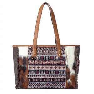 NEW ANNGOTI women's camo nova messenger bag in multicolor